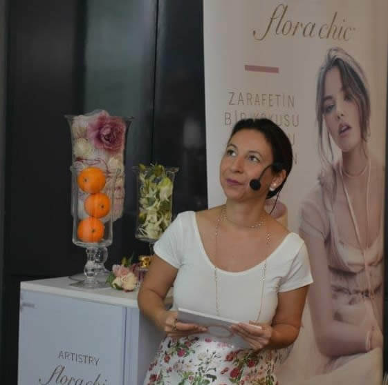 Sevgililer Günü İçin Parfüm Almayı Düşünenlerin Dikkatine 2 Sevgililer Günü İçin Parfüm Almayı Düşünenlerin Dikkatine